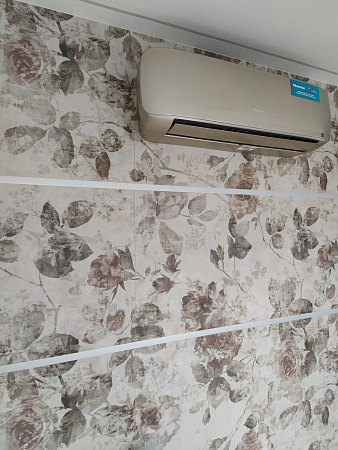 Мульти-сплит система HISENSE серии PREMIUM CHAMPAGNE SUPER DC Inverter (2 порта) AMW2-18U4SXE / 2x AMS-09UR4SVETG67(C) (25м+25м)