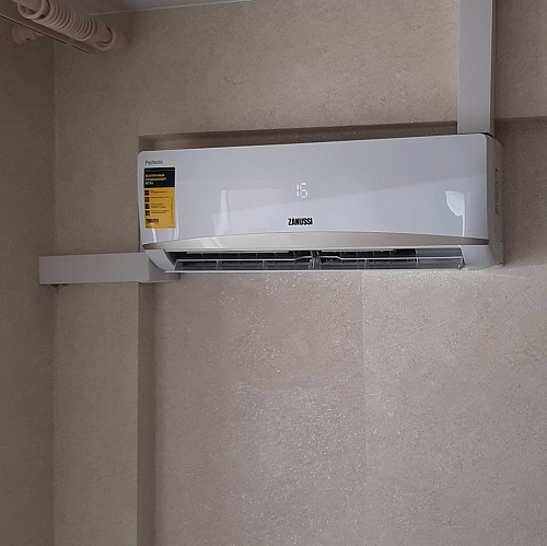 Инверторный настенный кондиционер Zanussi Серии Perfecto DC ZACS/I-07 HPF/A21/N8