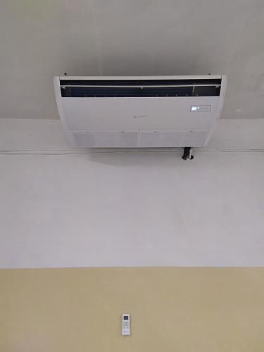 Напольно-потолочный кондиционер Loriot серии Floor-ceiling LAC-48TCF