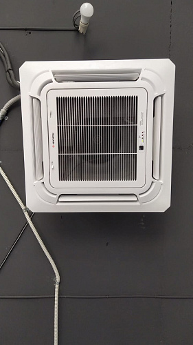 Кассетный кондиционер Kentatsu серии Compact 600х600 KSZT35HFAN1/KSUT35HFAN1/-40 (с зимним комплектом)