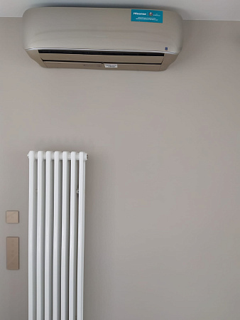 Мульти-сплит система HISENSE серии PREMIUM CHAMPAGNE SUPER DC Inverter (3 порта) AMW3-24U4SZD / 2x AMS-12UR4SVETG67(C) (35м+35м)